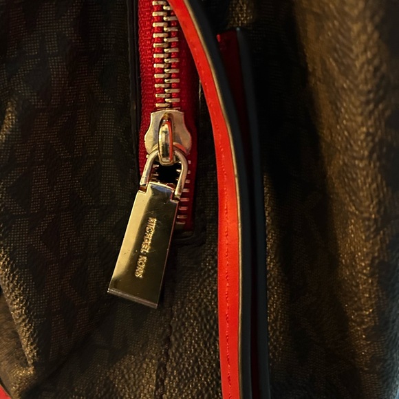 Michael Kors Mercer Gallery purse - Picture 5 of 11
